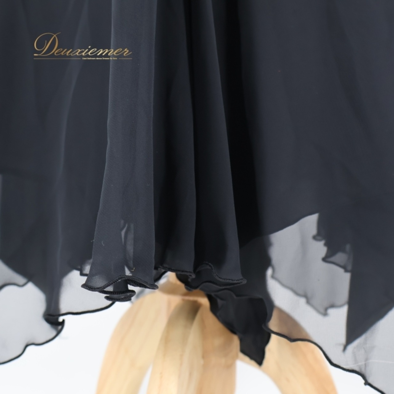 社交ダンス 衣装 ズボン チャコット Chacott 黒 ボトムス パンツ 日本製 シンプル 無地 レッスン 練習 透け感 オールブラック 上品 ダンス衣装