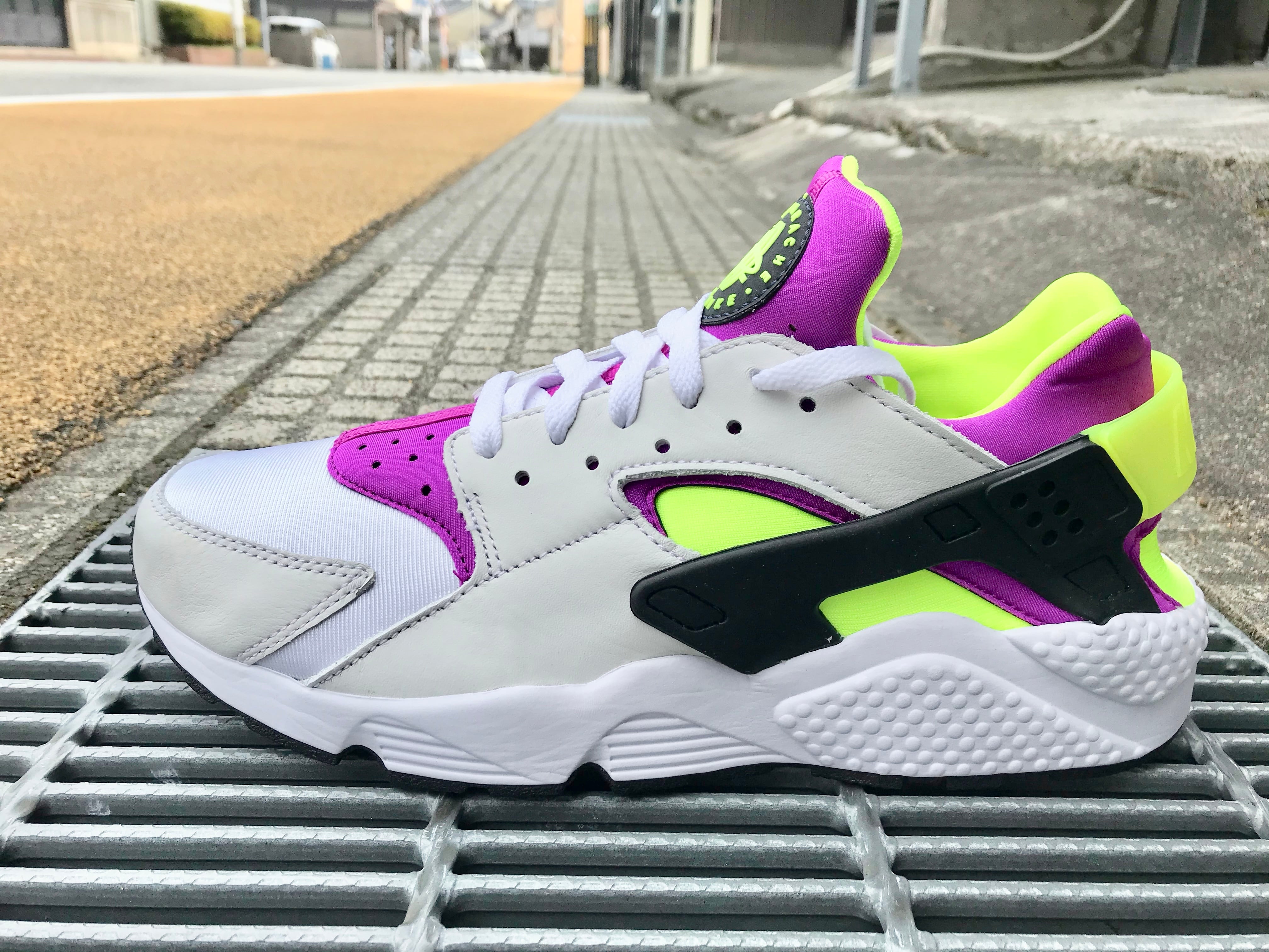 NIKE AIR HUARACHE RUN '91 《26cm》