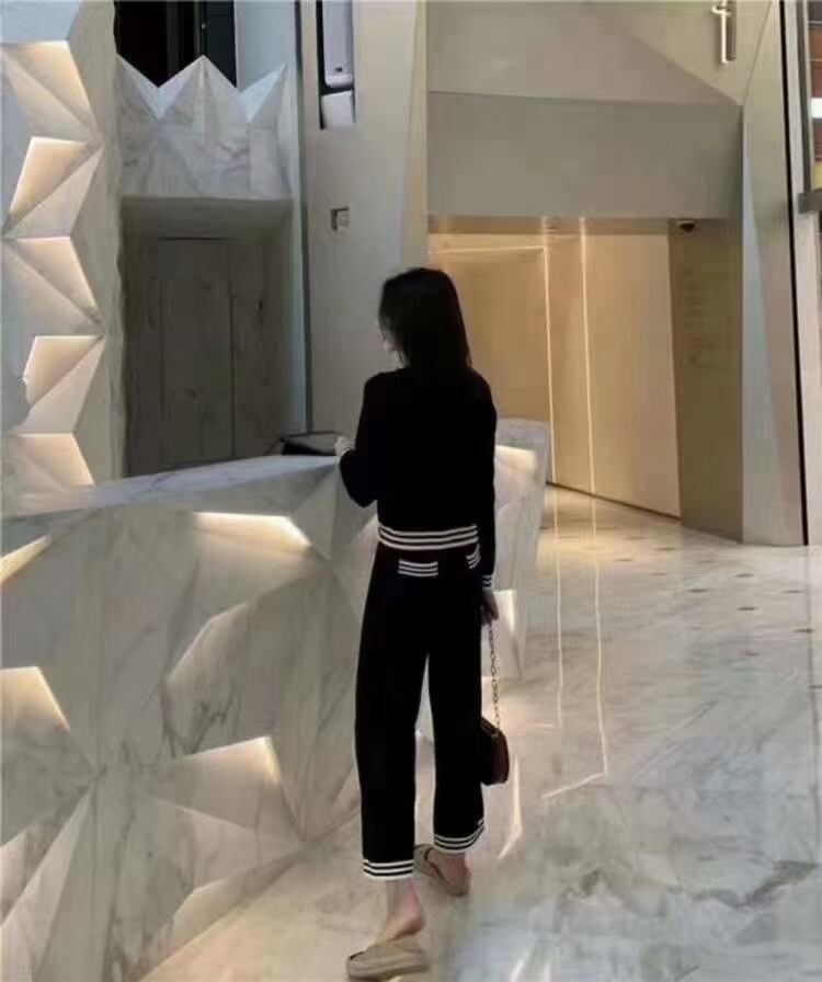 ライン入り Vネック ニットセットアップ AJ12541-8063