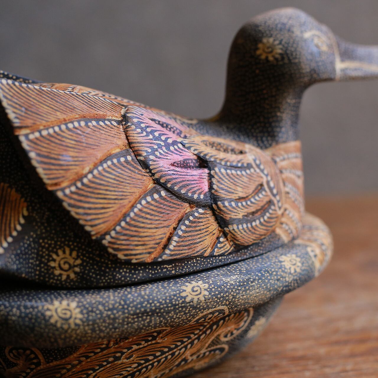 パカッと開く、プリミティブな鳥の小物入れ | 木と、輝と。| 一点もの