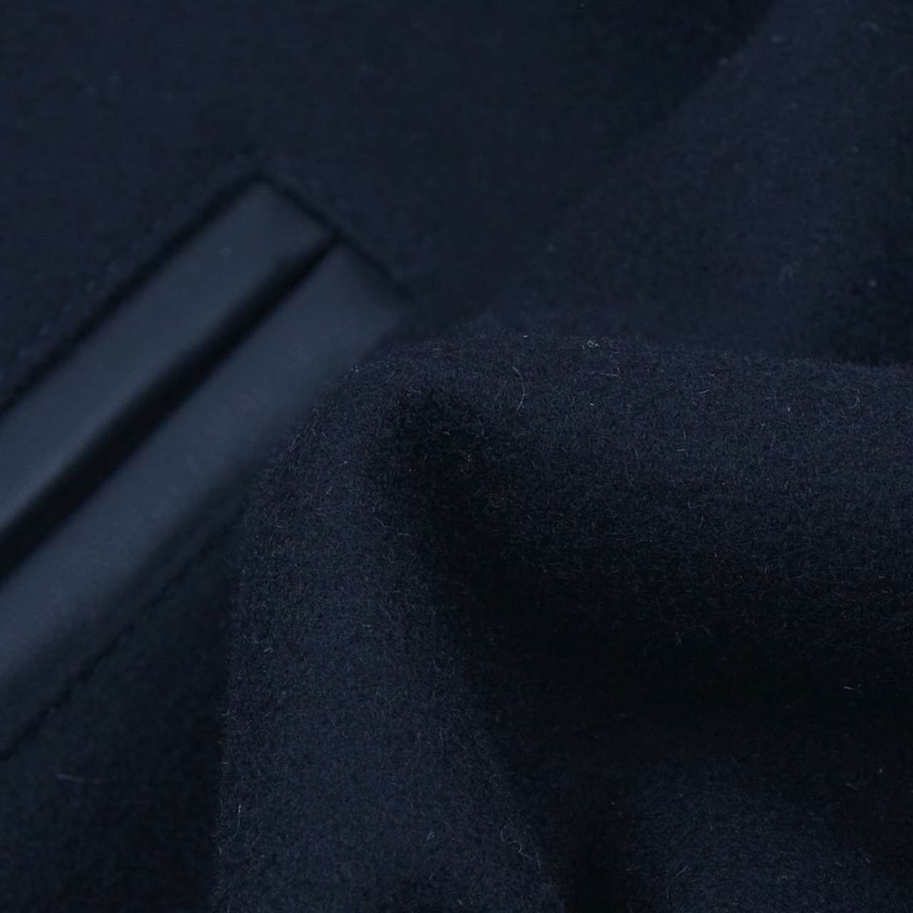 【VETEMENTS】BIKER CROSS EMBROIDERED VARSITY JACKET - 14