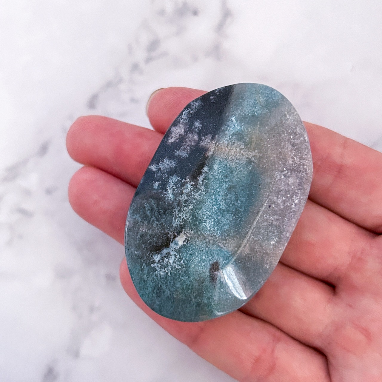 トロレアイトインクォーツ パームストーン