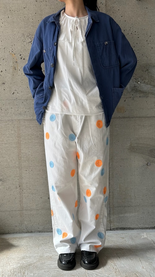 今宿手芸ちま ×SAJI white swirl embroidery pants
