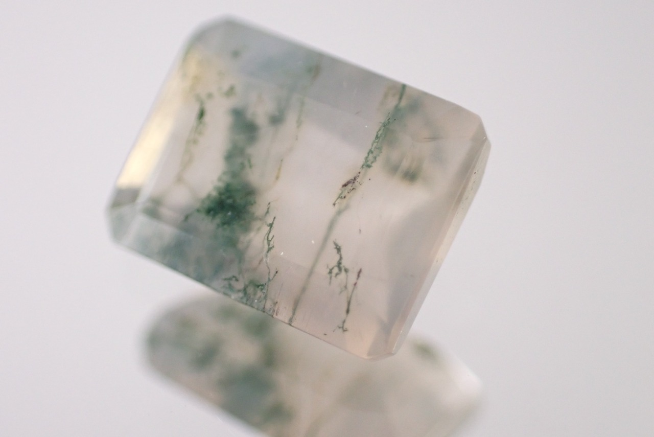 モスアゲート　1.34ct　[C6‐706]
