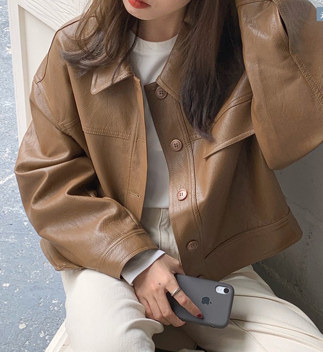 アウター レザージャケット 袖あり 長袖 襟付き ワイド ポケット 前開き かわいい 大人可愛い きれいめ シンプル カジュアル 大人 上品 おしゃれ お洒落 かっこいい 大人女子 こなれ感 ラフ 個性的 クール 主役級 存在感 無地 秋 冬 20代 30代 レディース 女性用 デート お出かけ 女子会 お泊まり 休日 旅行 普段使い ファッション コーデ スタイル 楽ちん 暖かい 防寒 モテ 体系カバー プレゼント インスタ映え サイズ フリーサイズ ゆったり ワンサイズ 色展開 ブラック ブラウン