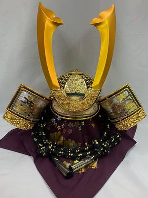 【五月人形】中鍬形 着用兜のみ 【初節句】【端午の節句】【兜飾り】【お祝い】【コンパクト】【海外土産】