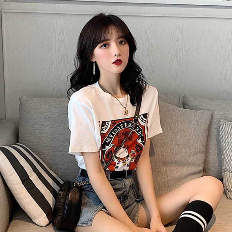 スプリング 春物 Tシャツ 試着室51367110452