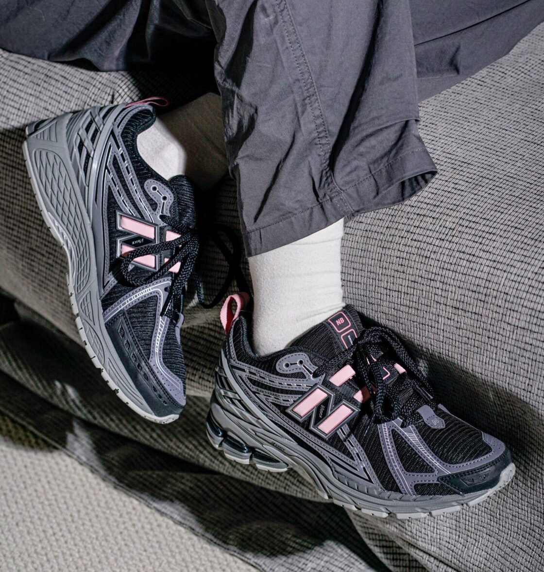 日本未入荷 New Balance ニューバランス M1906RHC ブラックピンク 