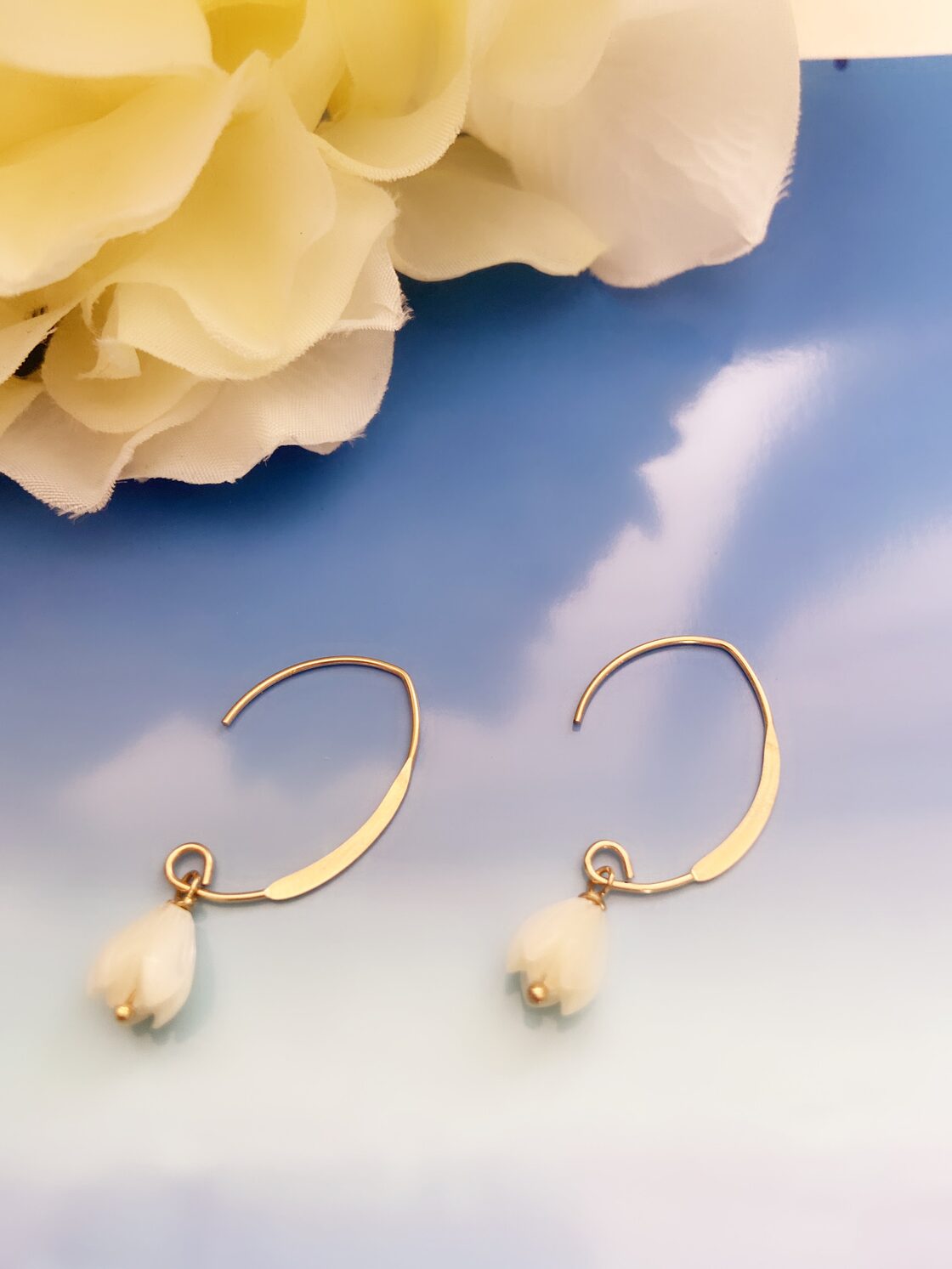 ハワイ♡マザーオブパール 一粒 ピカケ オシャレ ピアス 14k ゴールド 