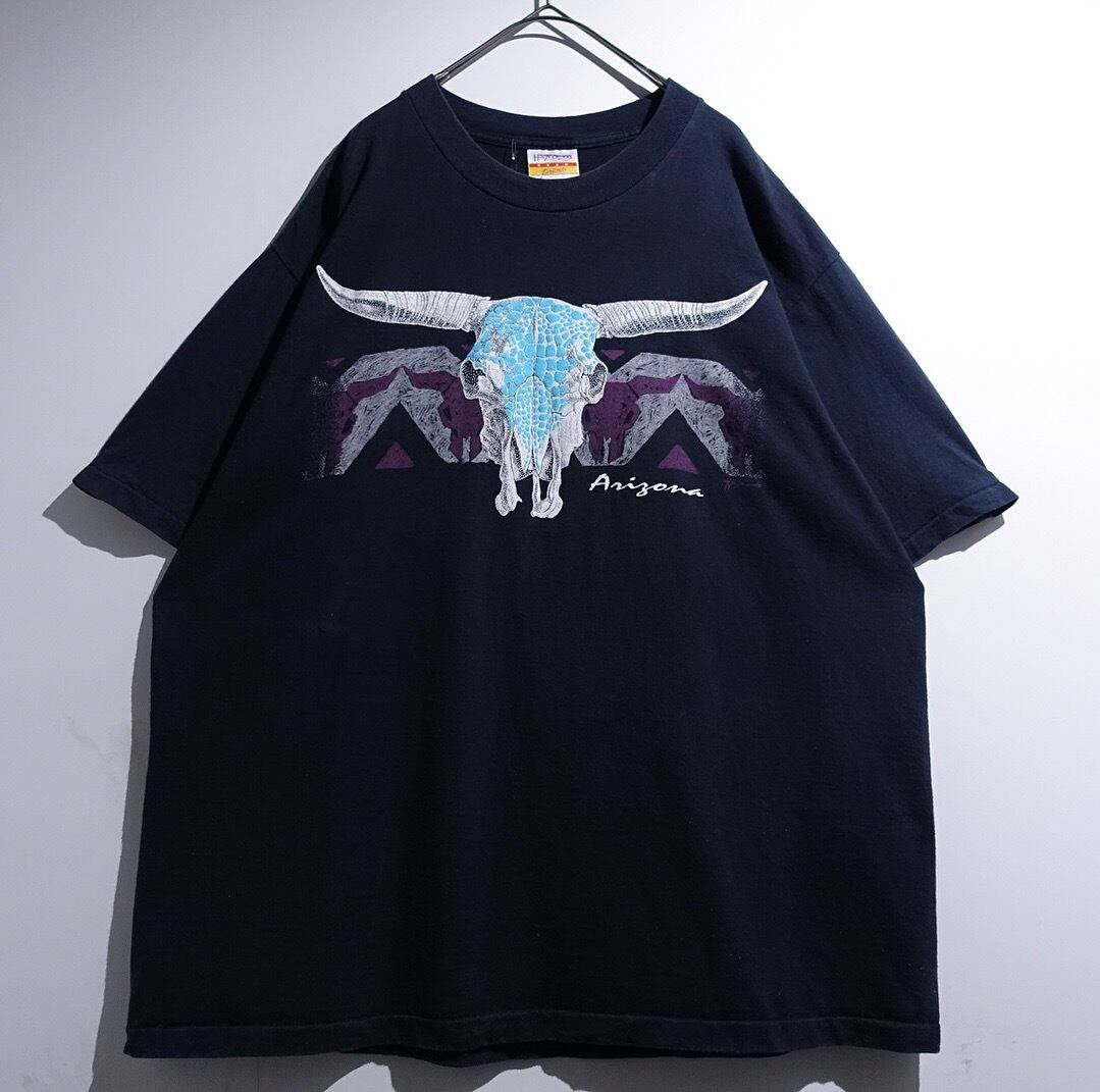 90s Black Bison Skull Foam Print Design T-shirt