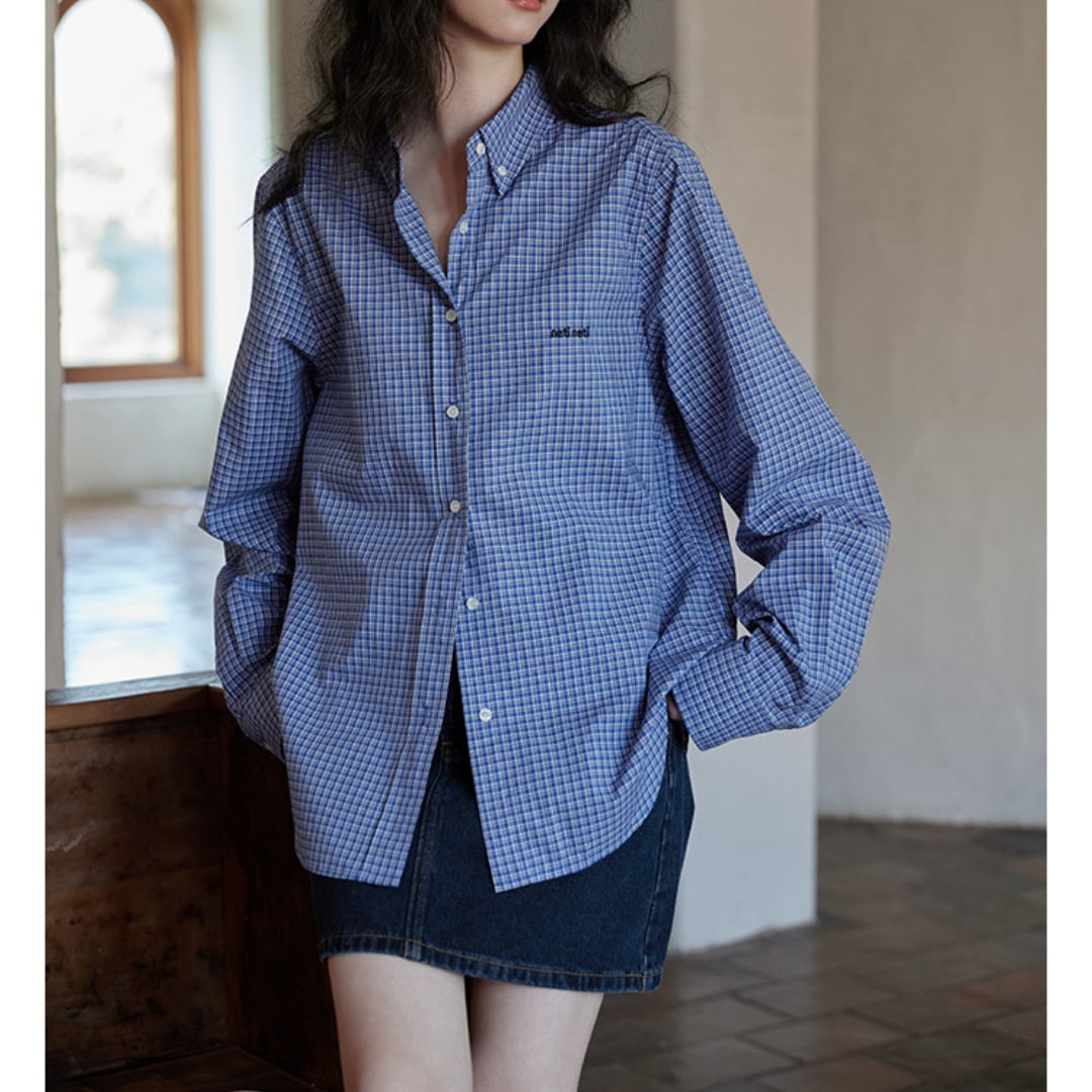long sleeved loose fitting top shirt with blue plaid