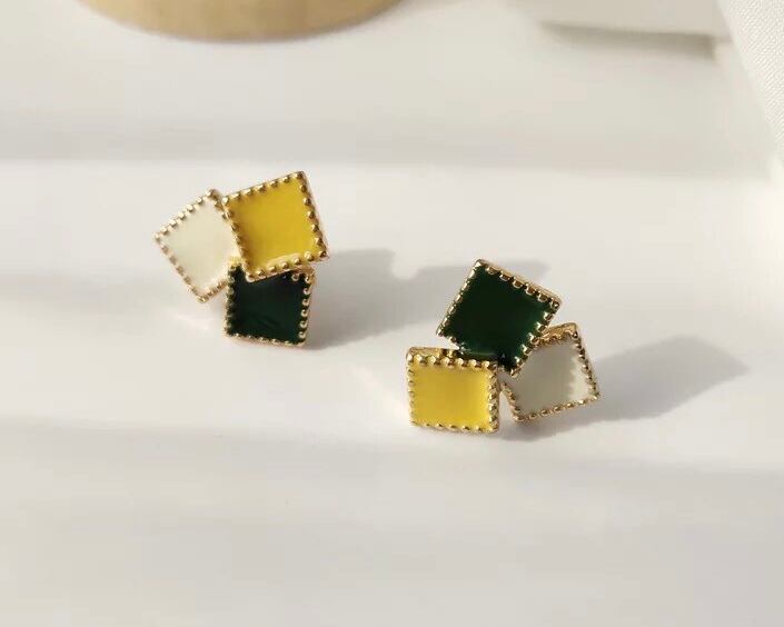 カモミールイヤリング