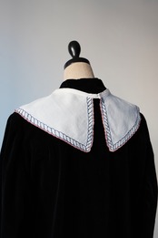 Stitched trim collar