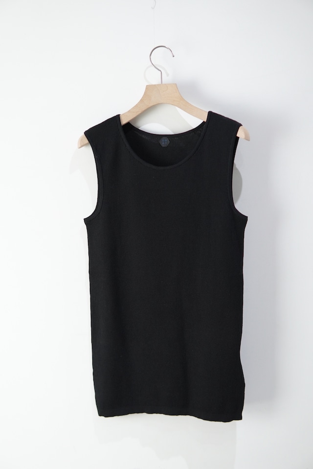 OUAT / STEEL OFFICE TANK / BLACK