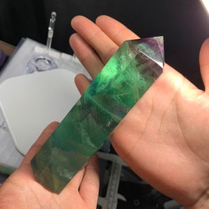 95ポイント　透明度高め☆グリーンフローライト