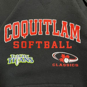 【Russell】Coquitlam Softball ソフトボール アーチロゴ 袖プリント パーカー フーディー プルオーバー M 黒 裏起毛 ラッセル US古着