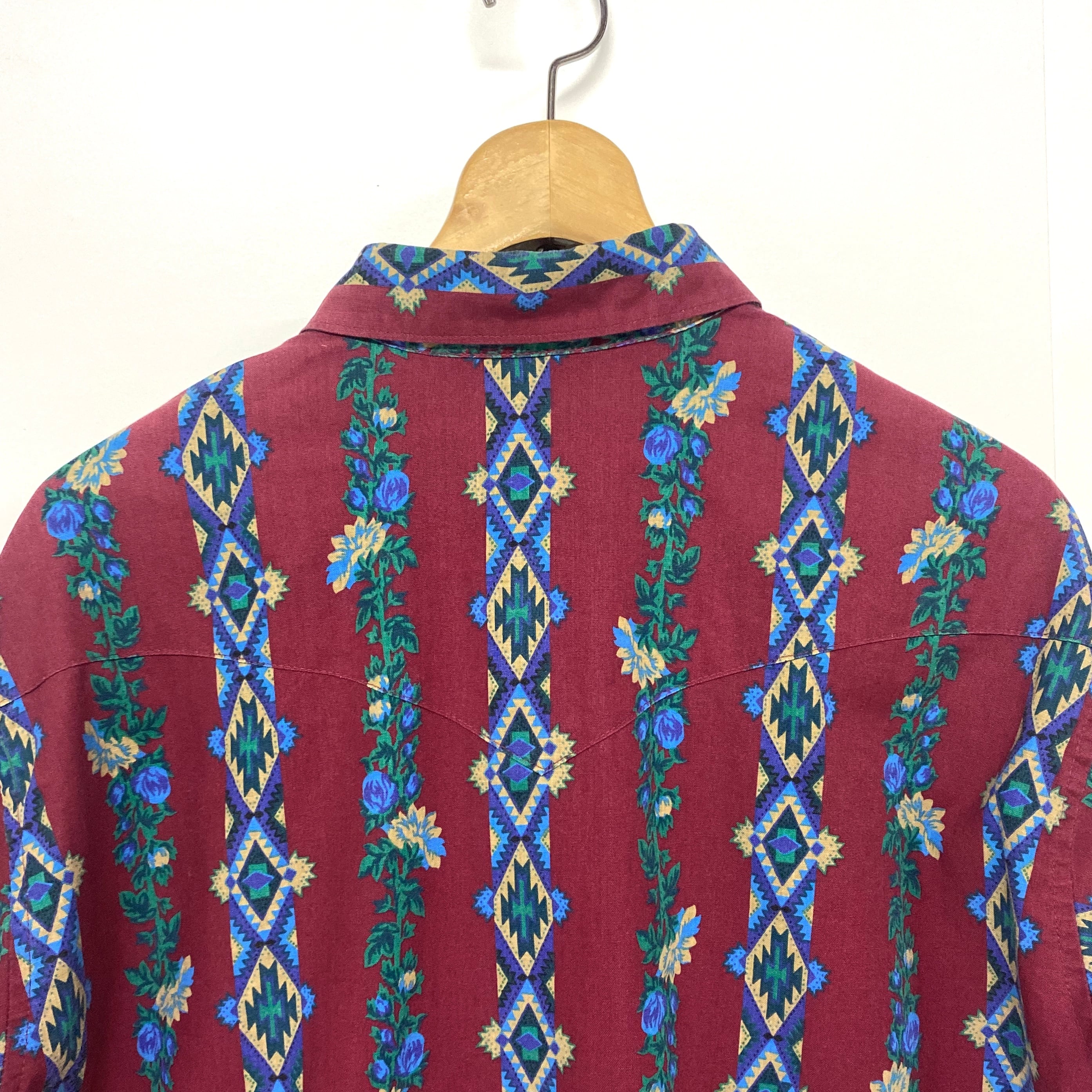 80年代ビックサイズwrangler ネイティブ柄　ボタンダウン　アメリカ製 80年代ビックサイズwrangler ネイティブ柄 ボタンダウン アメリカ製