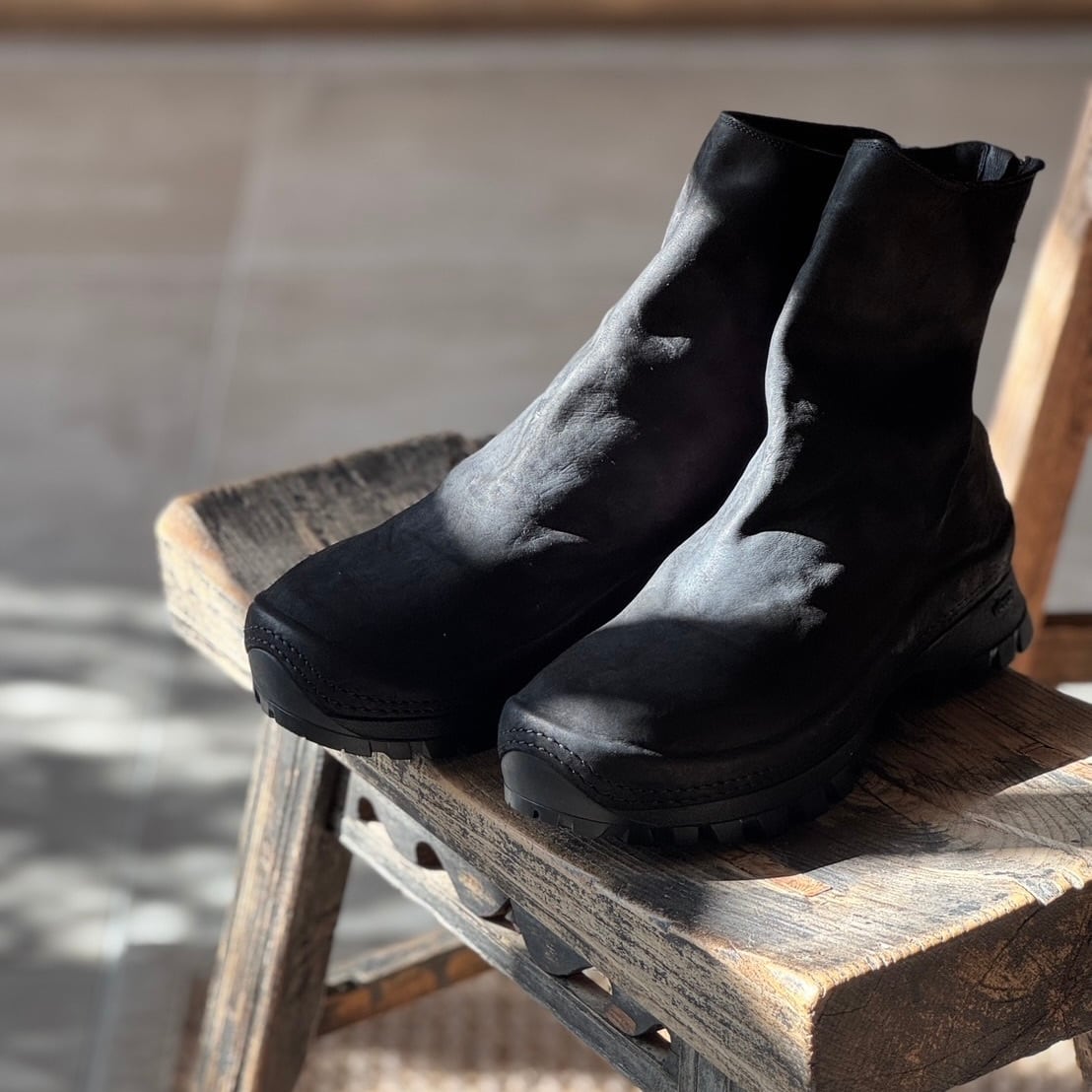 COMOLI | GUIDI 別注 VSバックジップブーツ