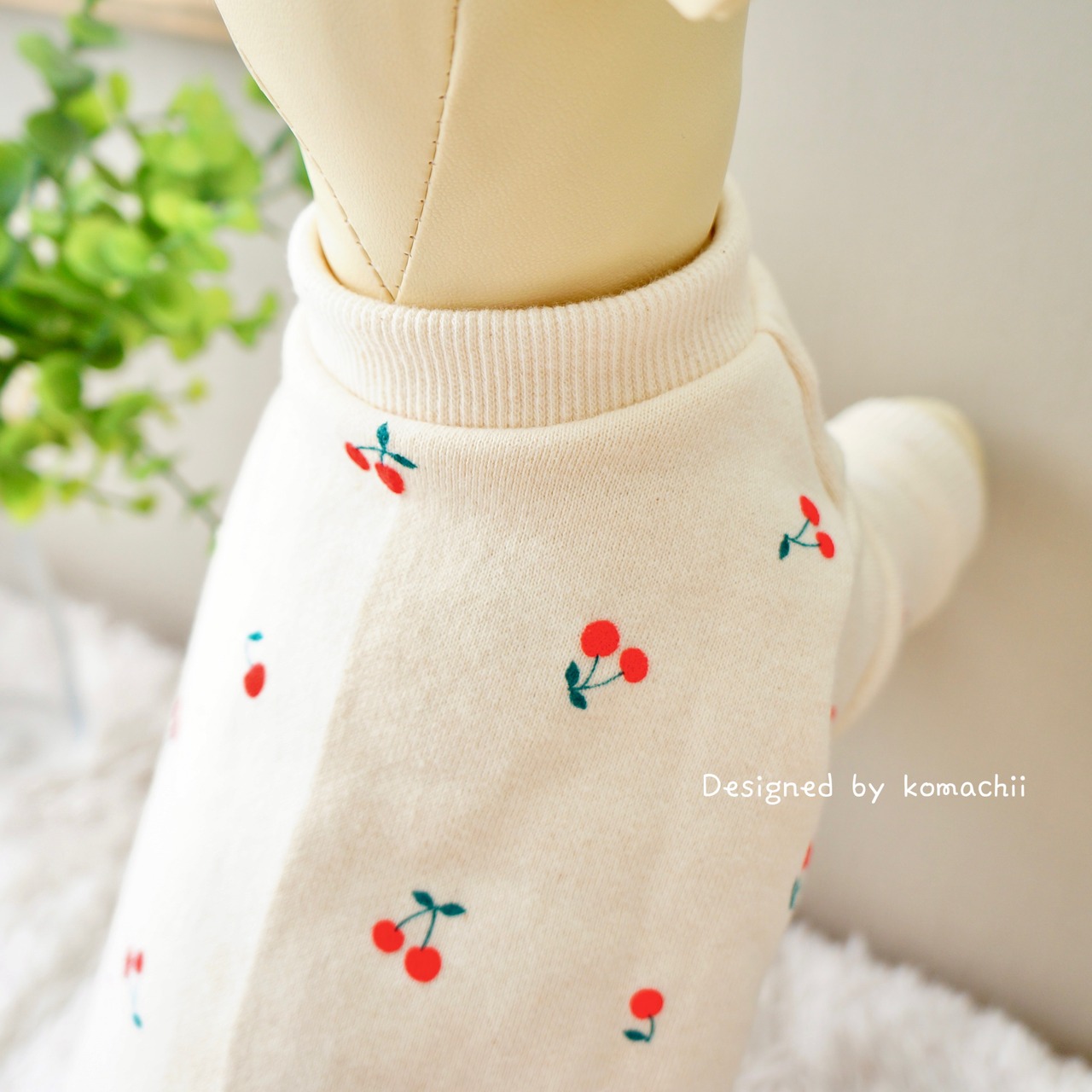 Cherry cream トレーナー