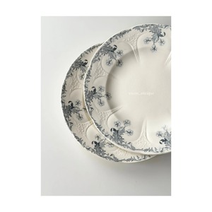 Longwy ロンウィー / “LORRAIN ” レリーフの入った平皿プレート a