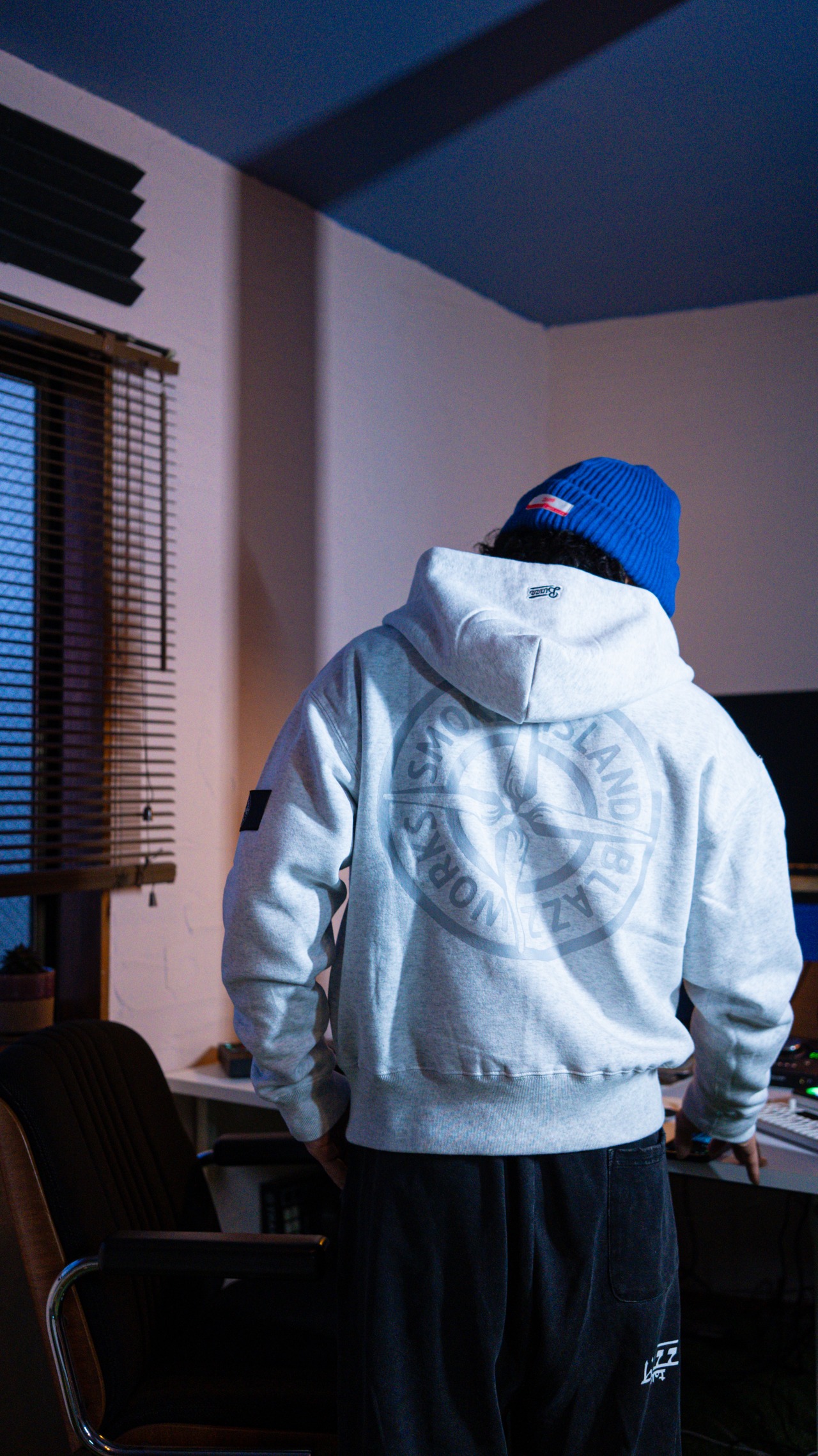 SMOKE ISLAND Zip-Up Hoodie [Ash]