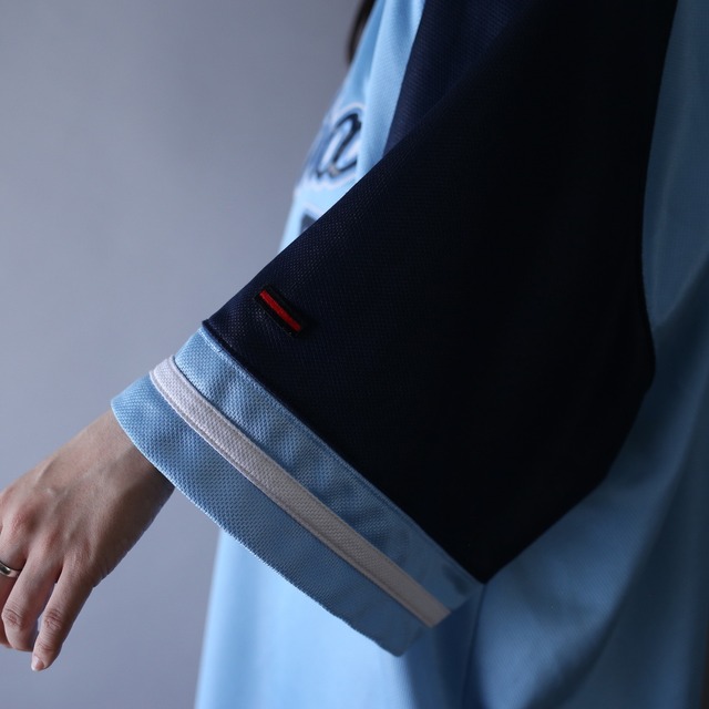 "FUBU" XXL over silhouette good coloring game shirt