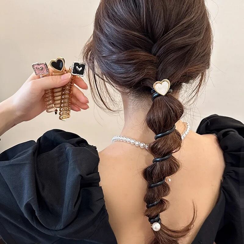 ヘアアレンジハートコイル