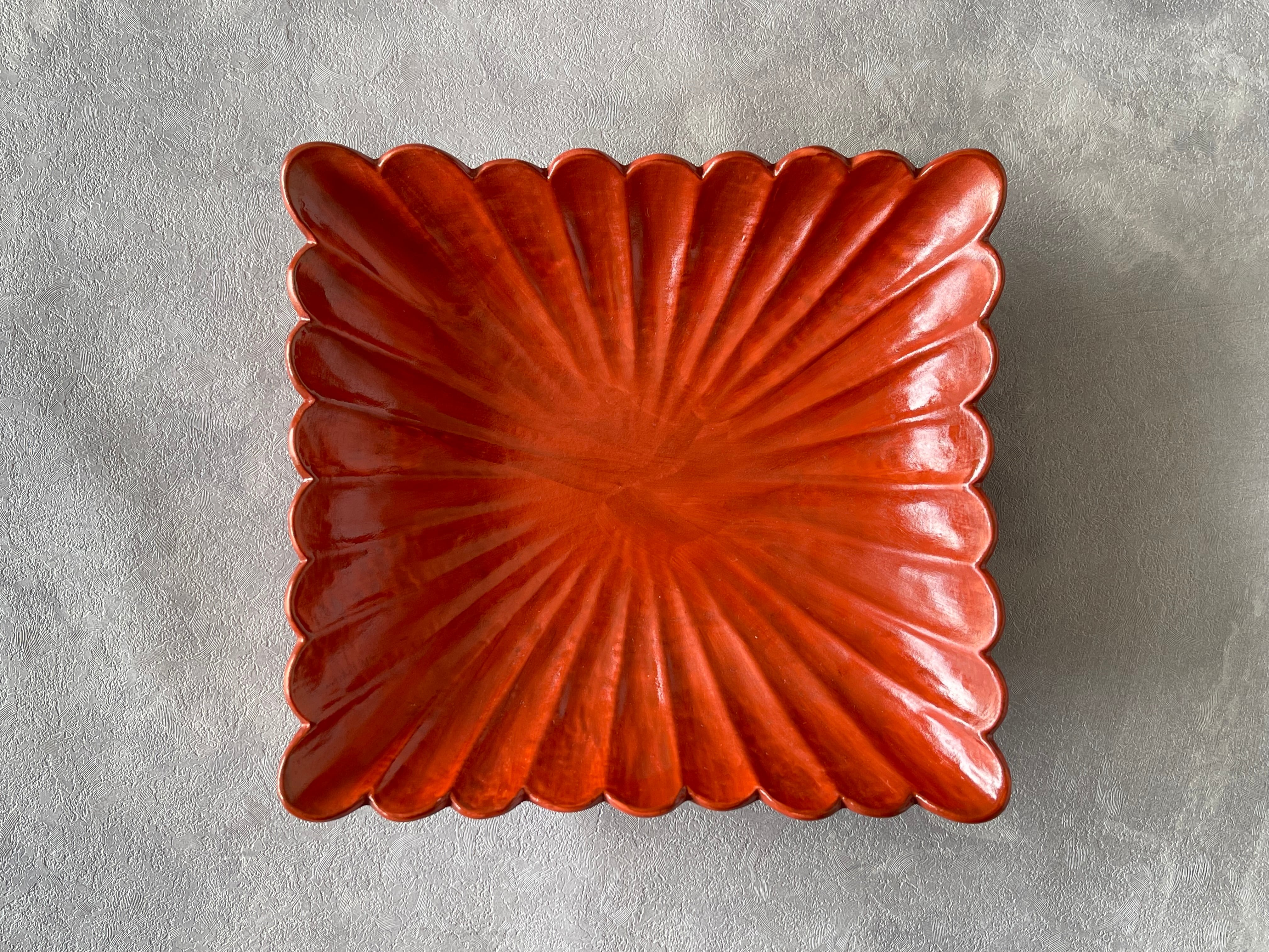 有田焼 福泉窯 菊割長角皿 / 朱巻 | FUCHIGAMI TOJIKI