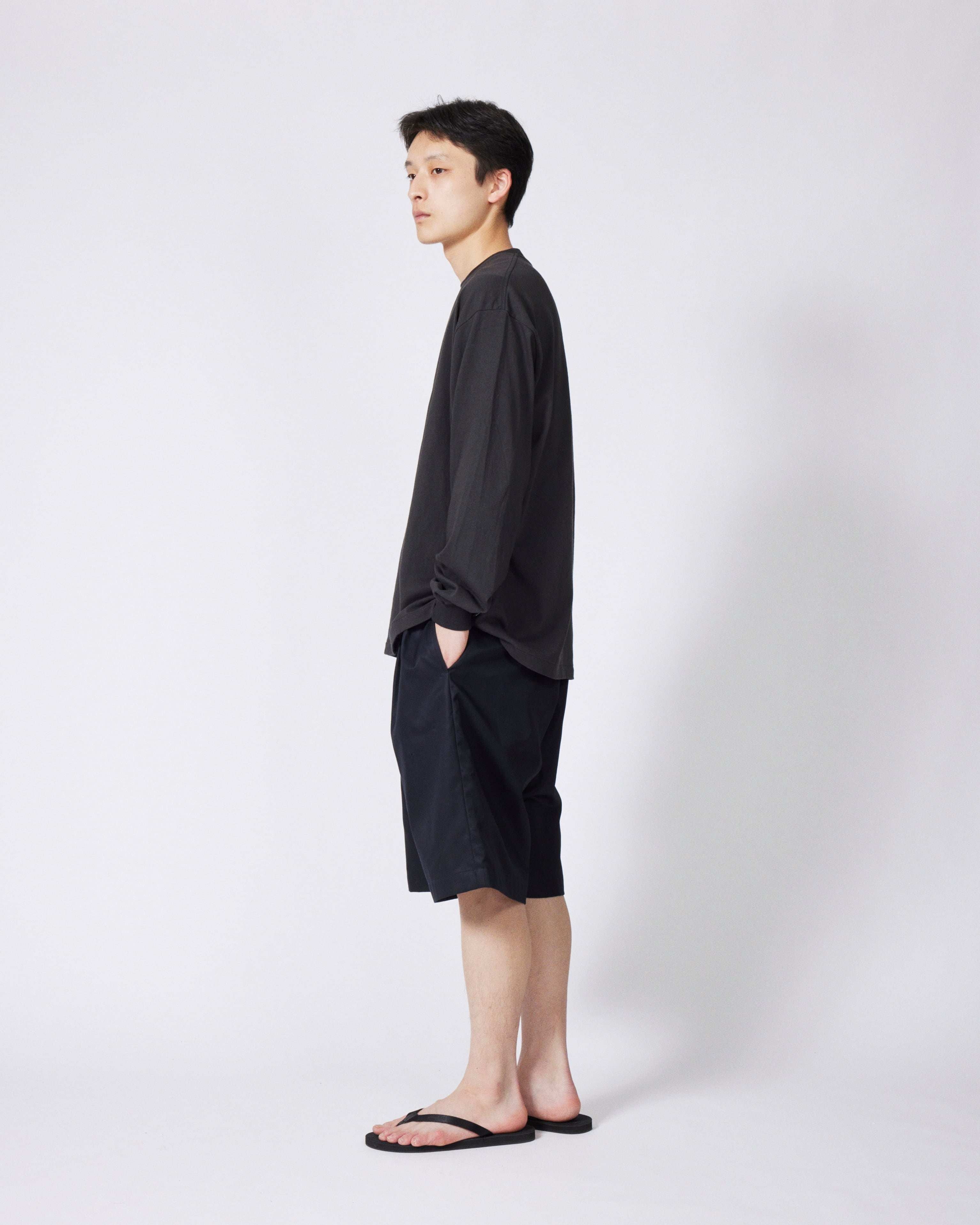 everyone two tuck cotton wide short pants (BLACK) | everyone