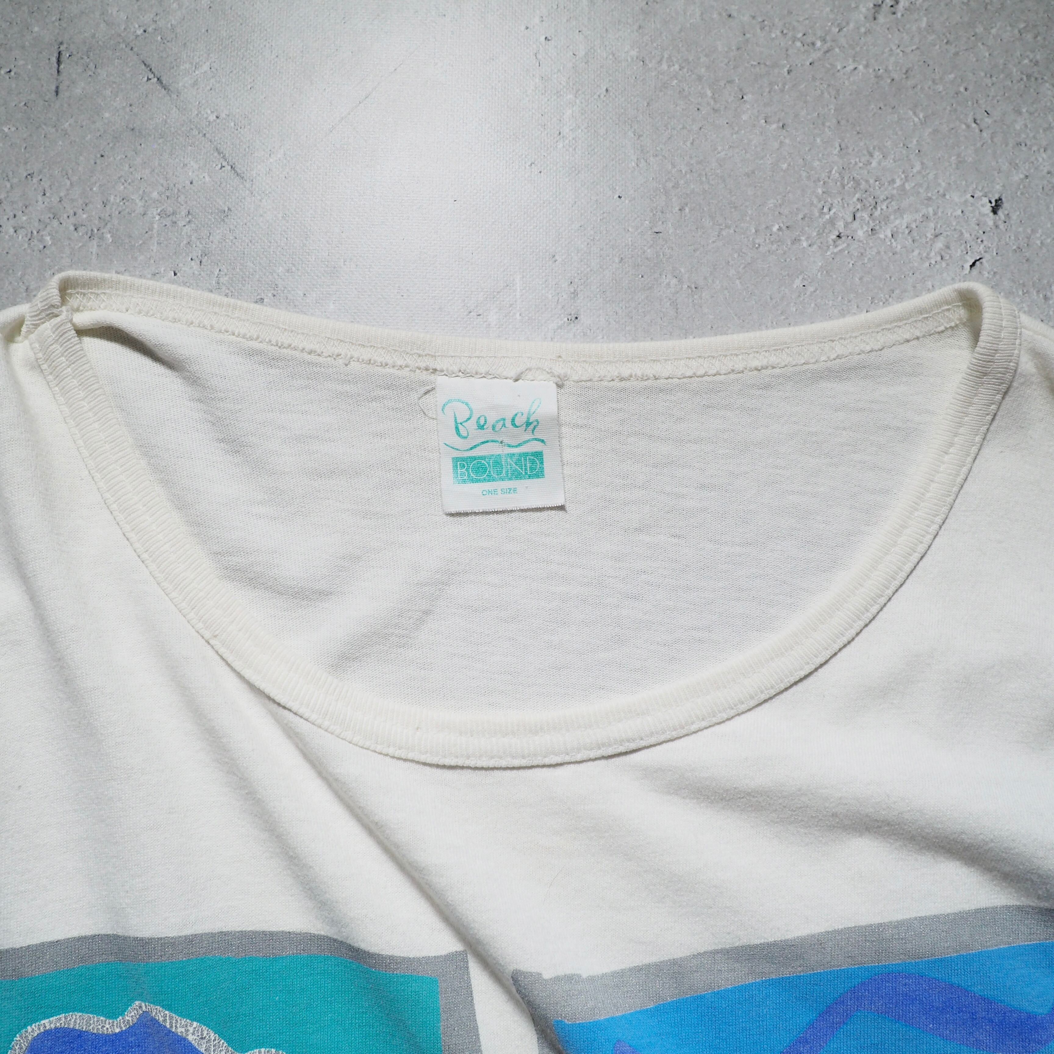 1990s ” Beach Bound ” Big Pocket Embbossed vintage loose SS Tee (made in Usa)