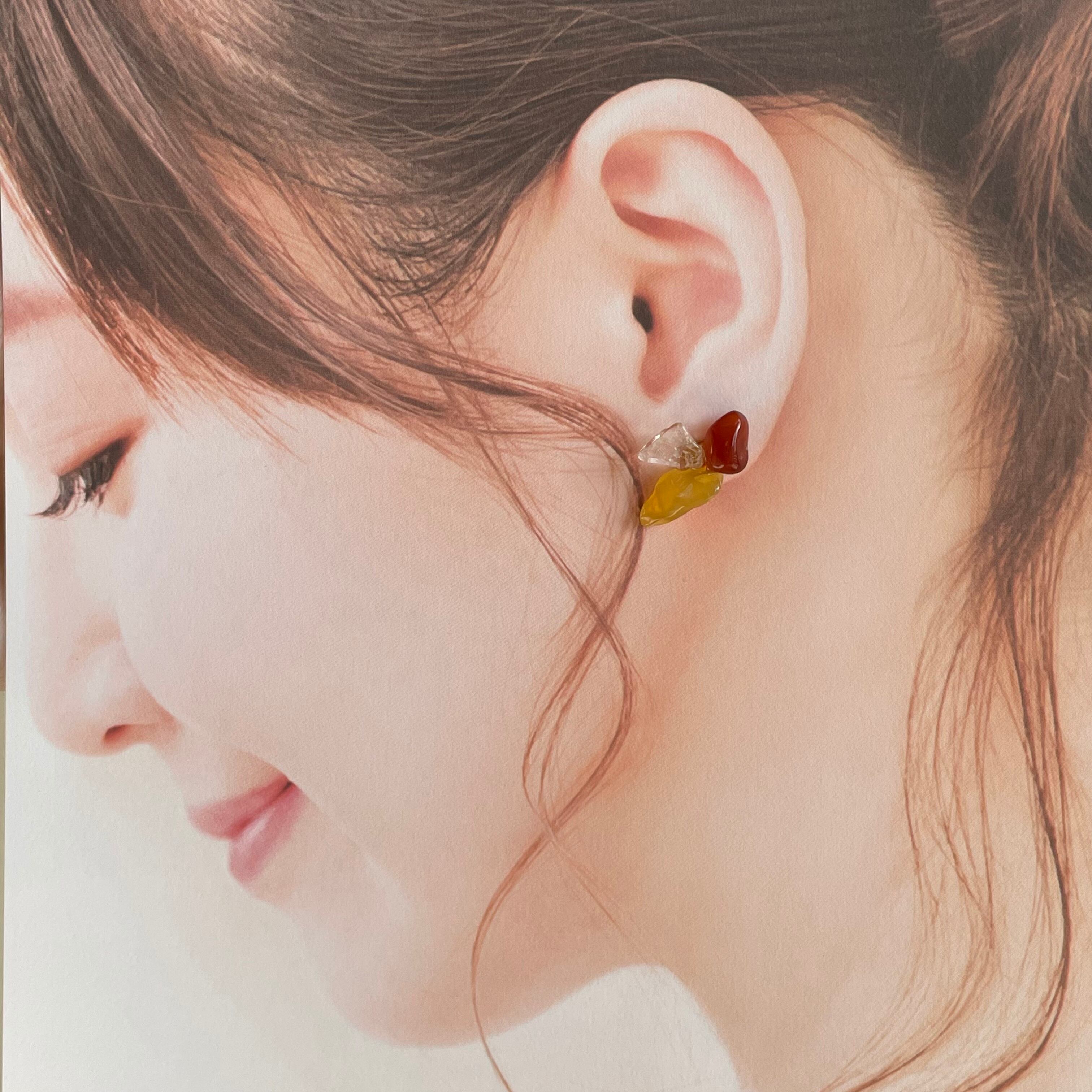 ミックス天然石ピアス【yellow, red, clear】 | DahliasJ ダリアス