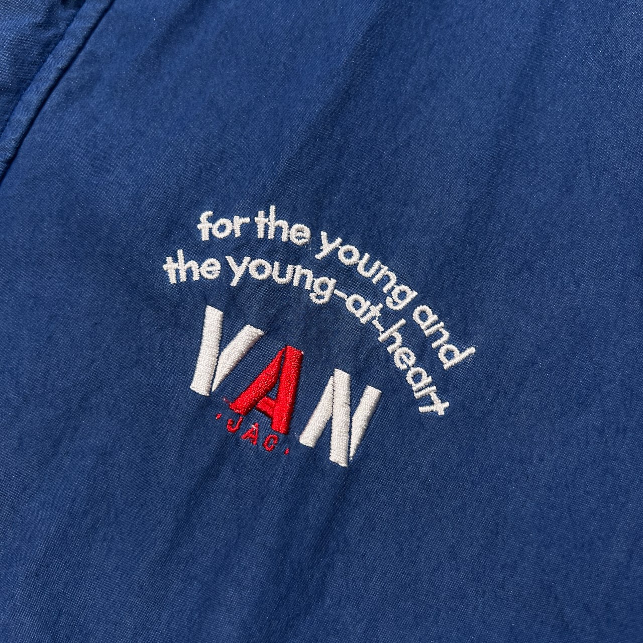 VAN JAC ヴァンヂャケット 袖ライン入り フード ライト ジャケット パーカー コットン&ナイロン サイズ LL /ブルー/メンズ