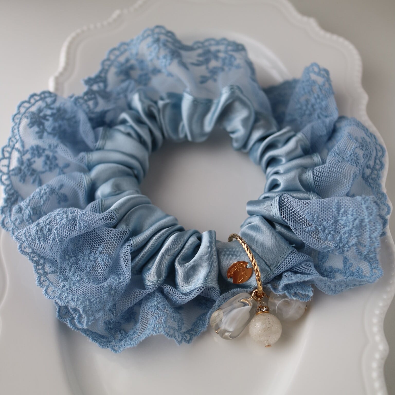 Sky Garden（スカイガーデン）刺繍レースシュシュ