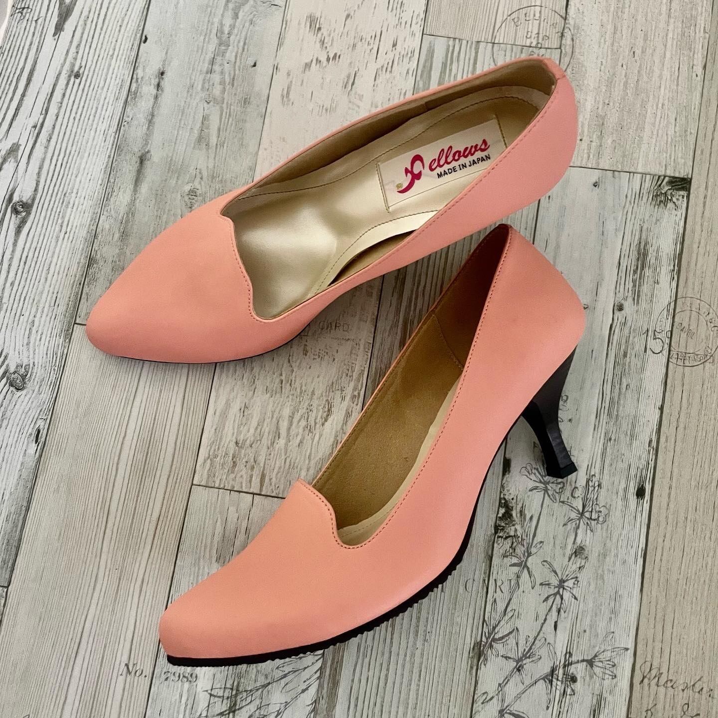 ピンヒールポインテッドパンプス