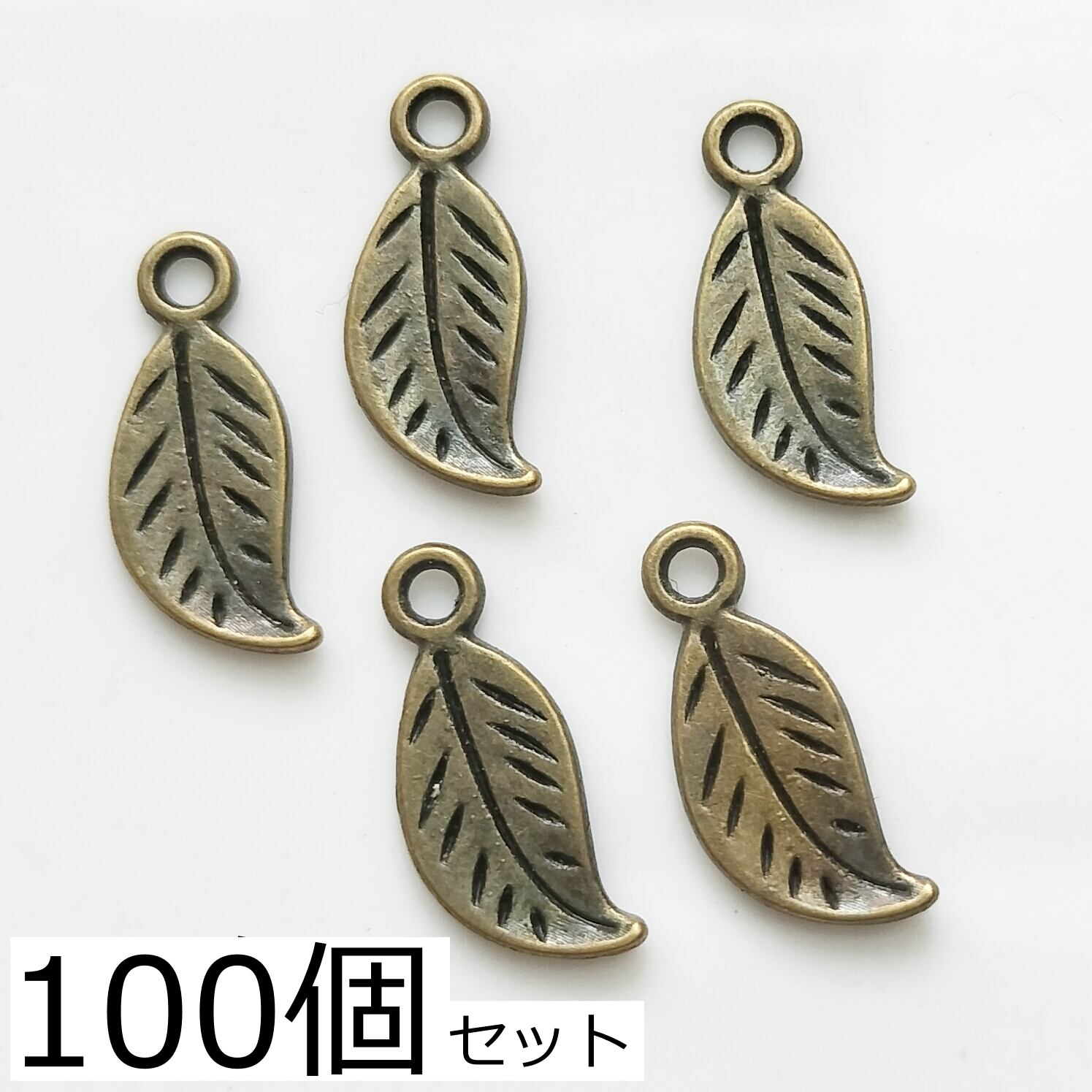 まとめ売り/100個セット！ミルキーカラーの十字架チャーム・クロス