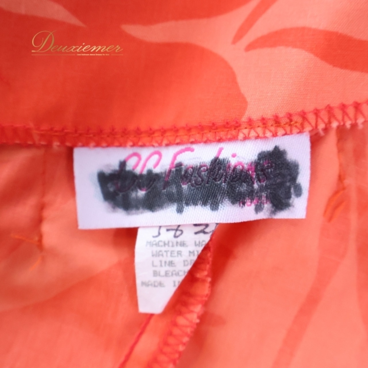 フラダンス 衣装 ワンピース ドレス オレンジ系 CC Fashions ハワイ製 ティアレ柄 ハワイアンプリント アロハ フラ ダンス レッスン 練習 花柄 植物柄 フリル 華やか 鮮やか かわいい おしゃれ 上品 フラワープリント お出かけ 楽しい 夏オシャレ 女性用 ドレッシー リゾート トロピカル ラブリー ドレスアップ