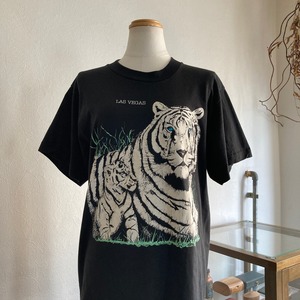 1980〜90s White Tiger T Shirt / made in USA