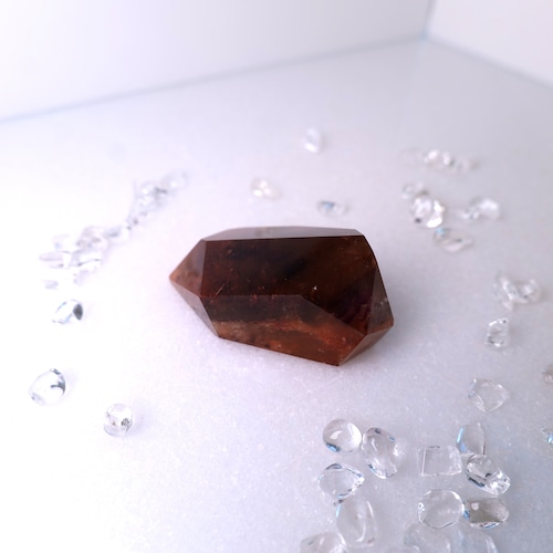 【虹色の輝きと幾重もの鉱物が織りなす、神秘の世界を宿す希少水晶】ELOクォーツ（ドリームコートレムリアンシードクリスタル）ポリッシュポイント70　G20_4