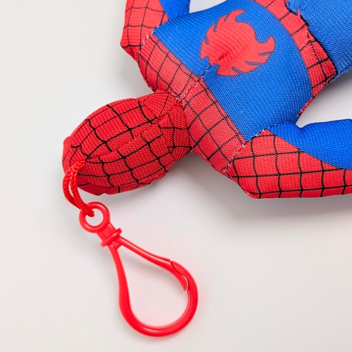 ♧【 Spider-Man ( スパイダーマン ) 】plush KeyHolder / ぬいぐるみキーホルダー 〚アメリカン雑貨 アメトイ〛