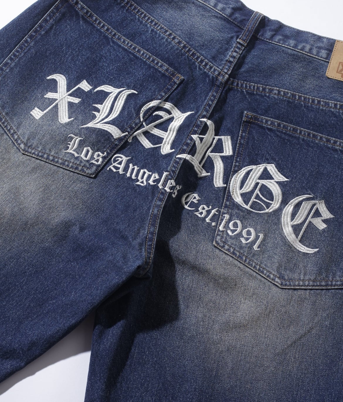 XLARGE OLD ENGLISH BAGGY DENIM PANTS | バイシクルショップサイトウ