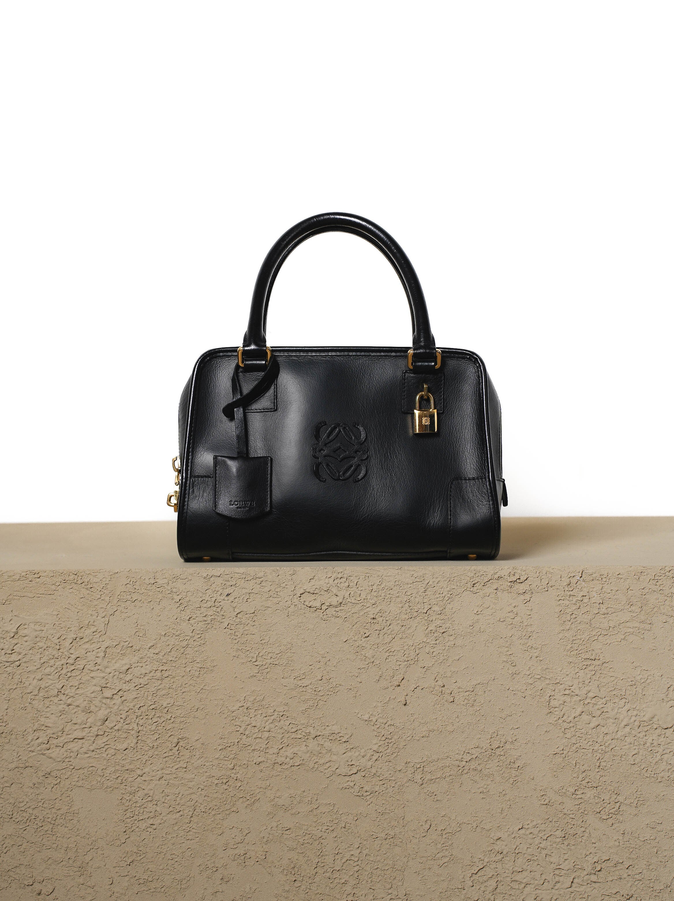 LOEWE | Raum Vintage