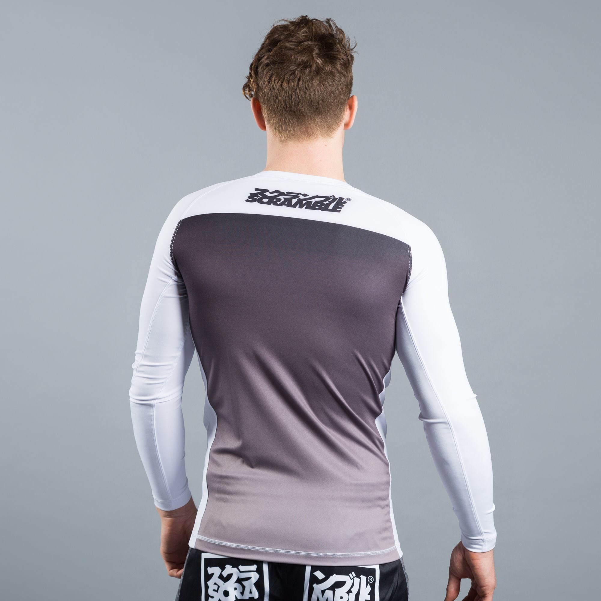 SCRAMBLE RANKED RASHGUARD V3 ホワイト | ブラジリアン柔術教則を買う