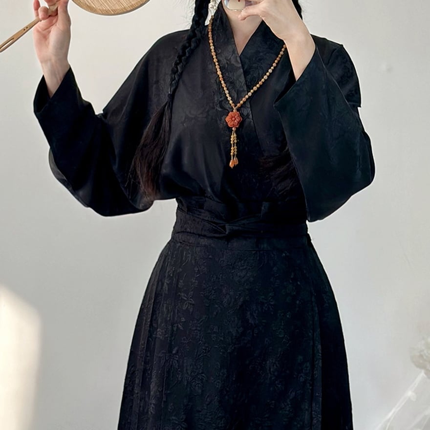 5/8まで出品】ブラック 猫とバラ刺繍 半袖ワンピース チャイナ