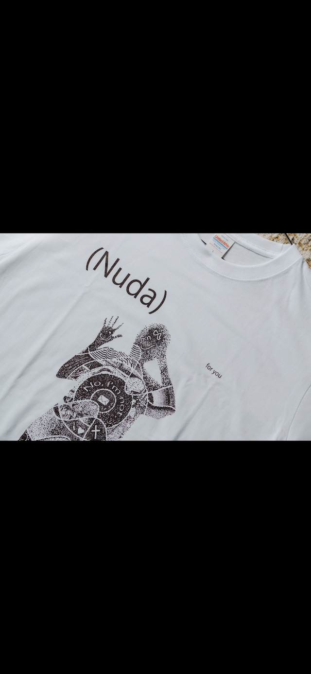 Nuda tee