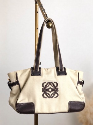 LOEWE ロエベ ショルダーバッグ ベージュ アナグラム キャンバス 