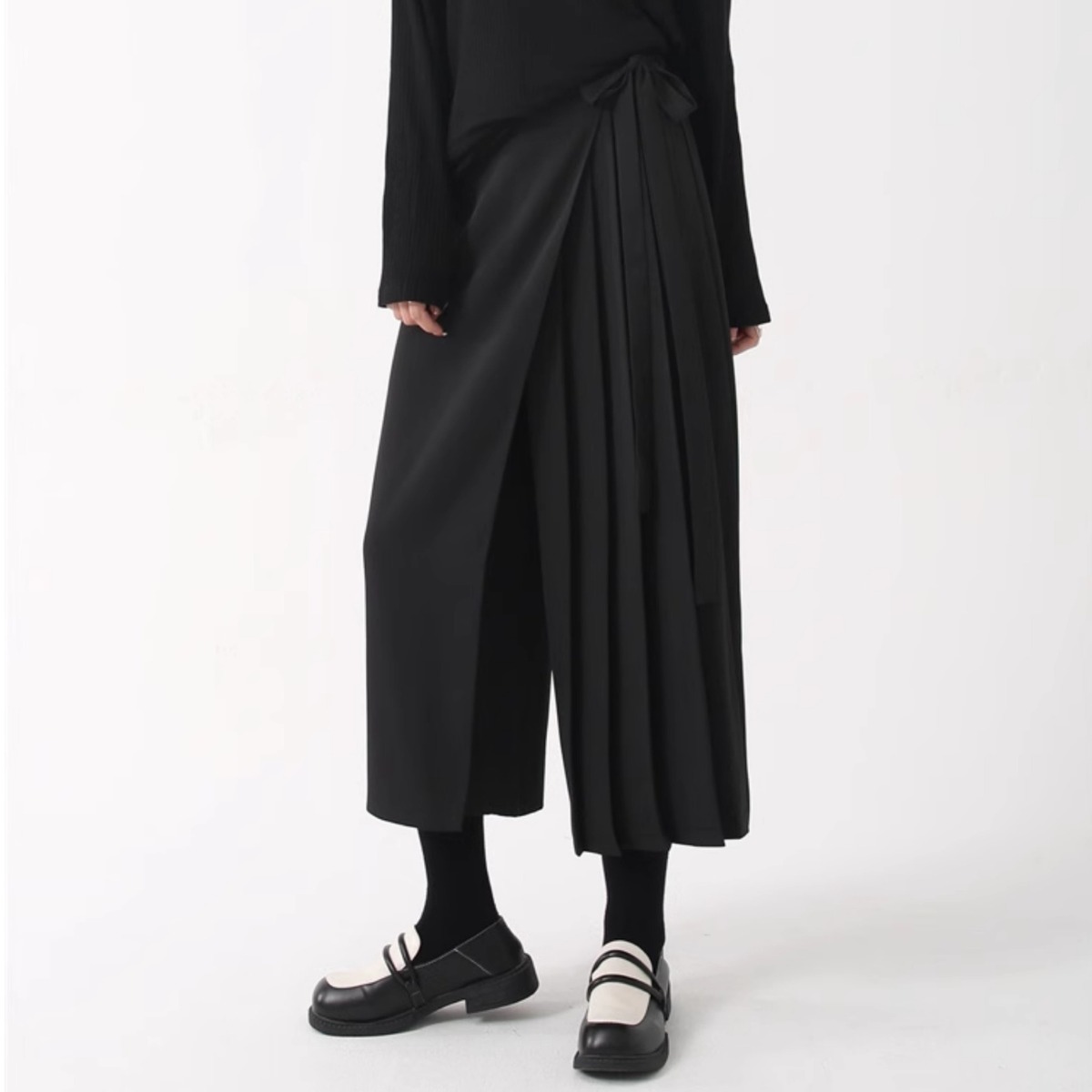 COMME des GARCONS HOMME PLUS プリーツハーフ袴パンツ ハーフプリーツ袴パンツ R0090 | richroma