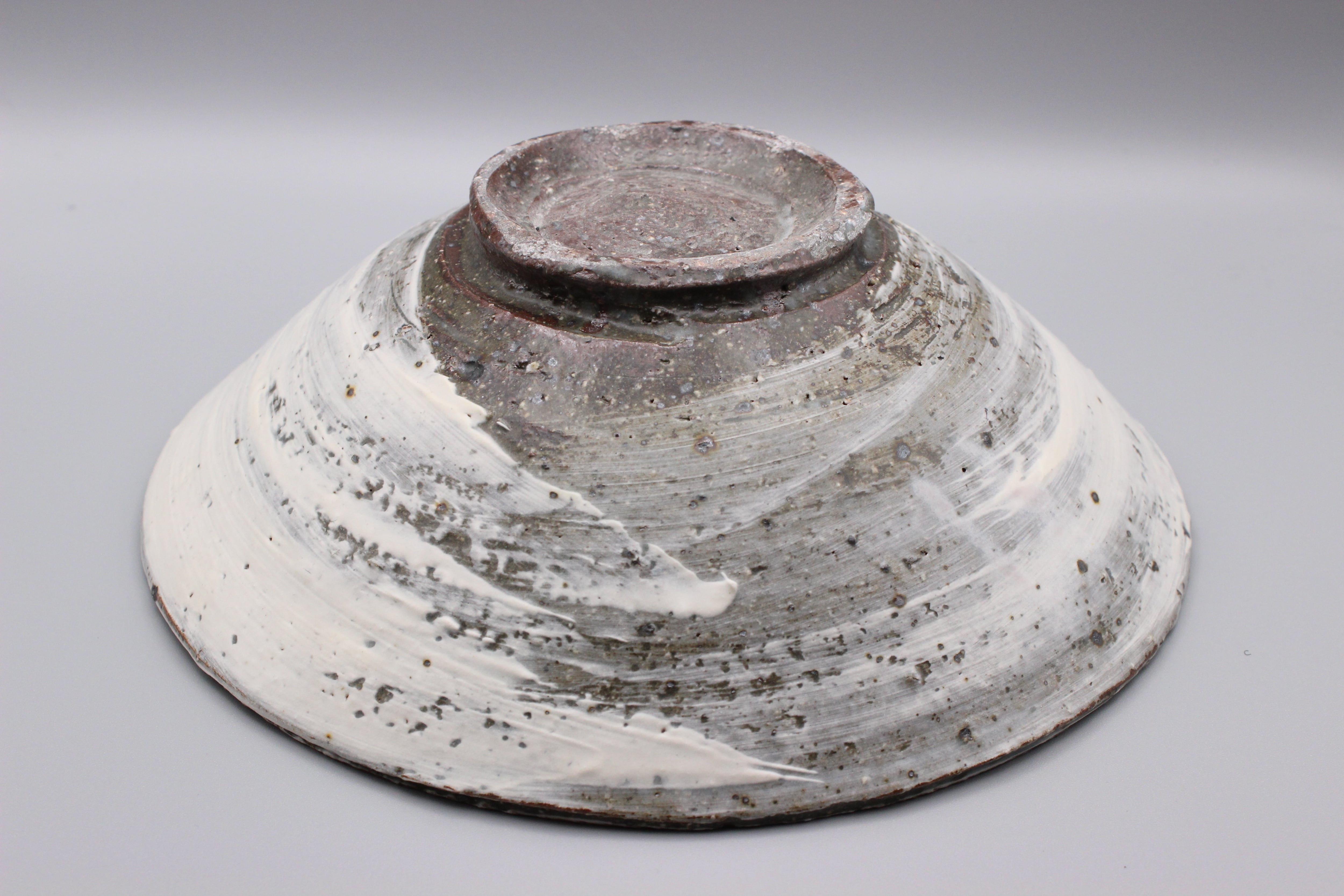 刷毛目7寸浅鉢【大原拓也】 | うつわ四季 オンラインショップ