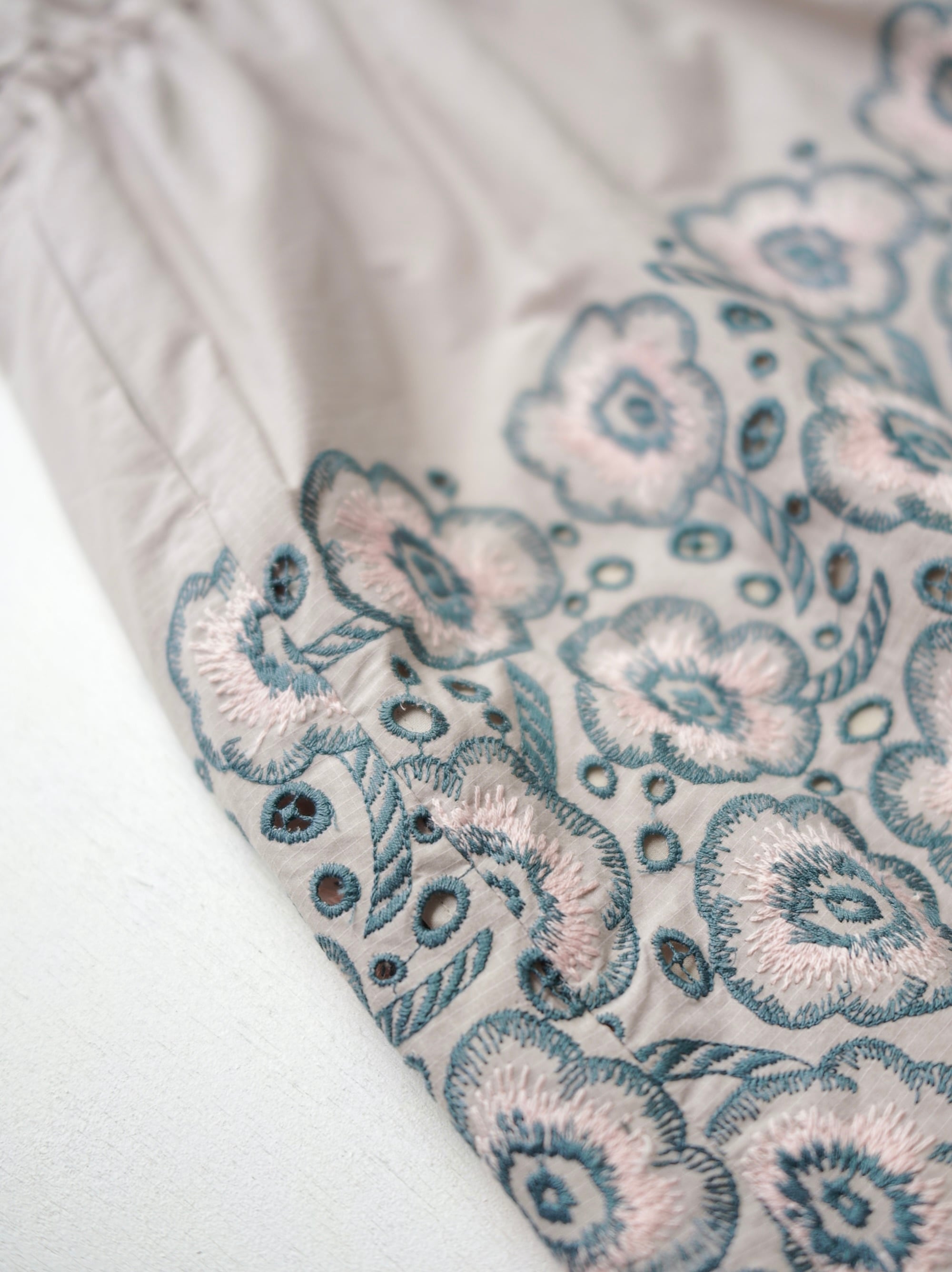 mina perhonen 26SS 】 candy flower “ワンピース” / beige / 140