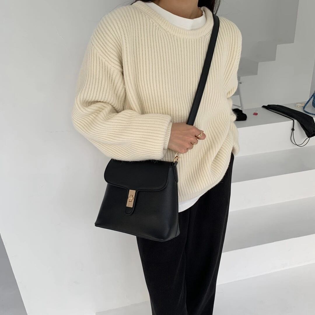 ツイストベルト　ショルダーバッグ　AS103-005