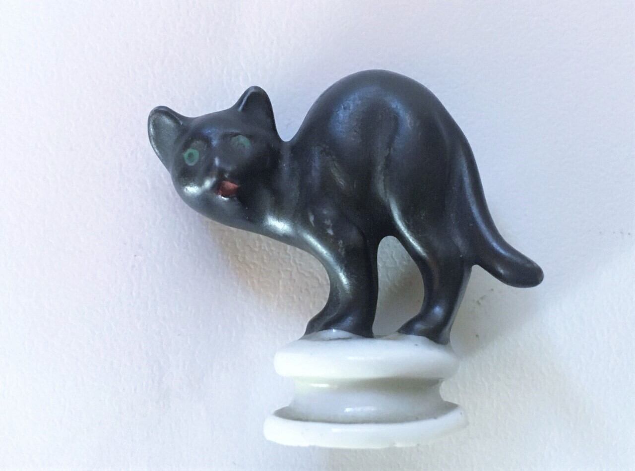 黒ねこフィギュリン チェスの駒 フェーヴ フランス古いビスキュイ